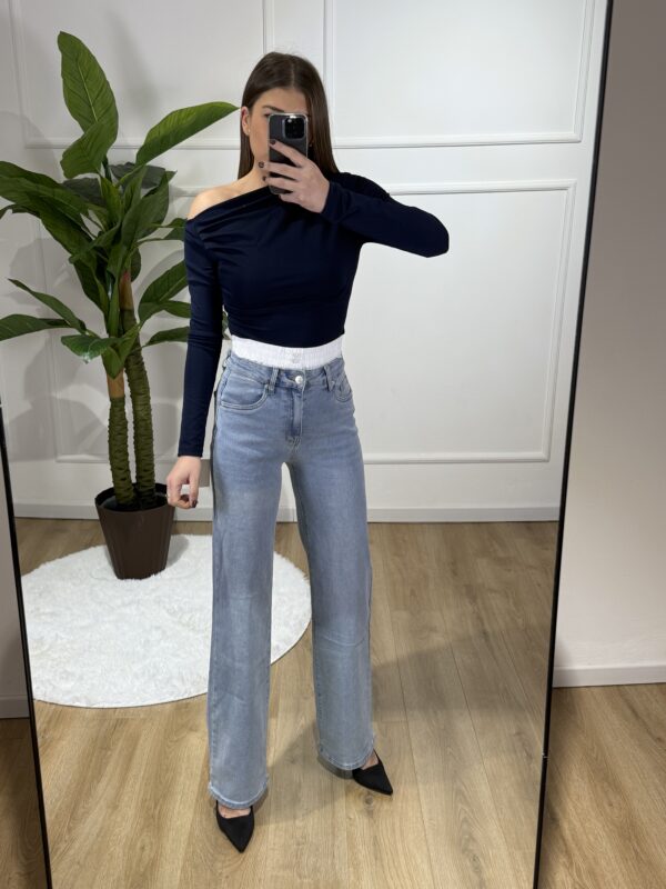 Jeans elastico in vita