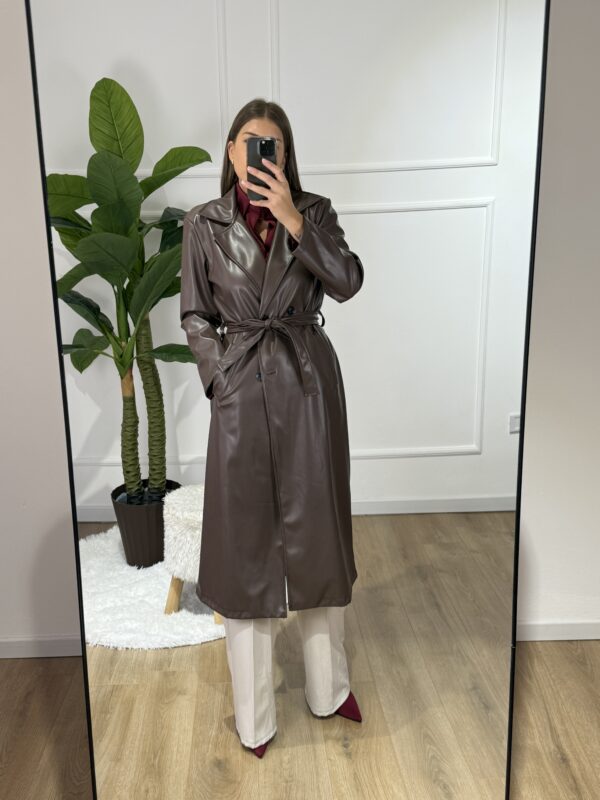 Trench pelle